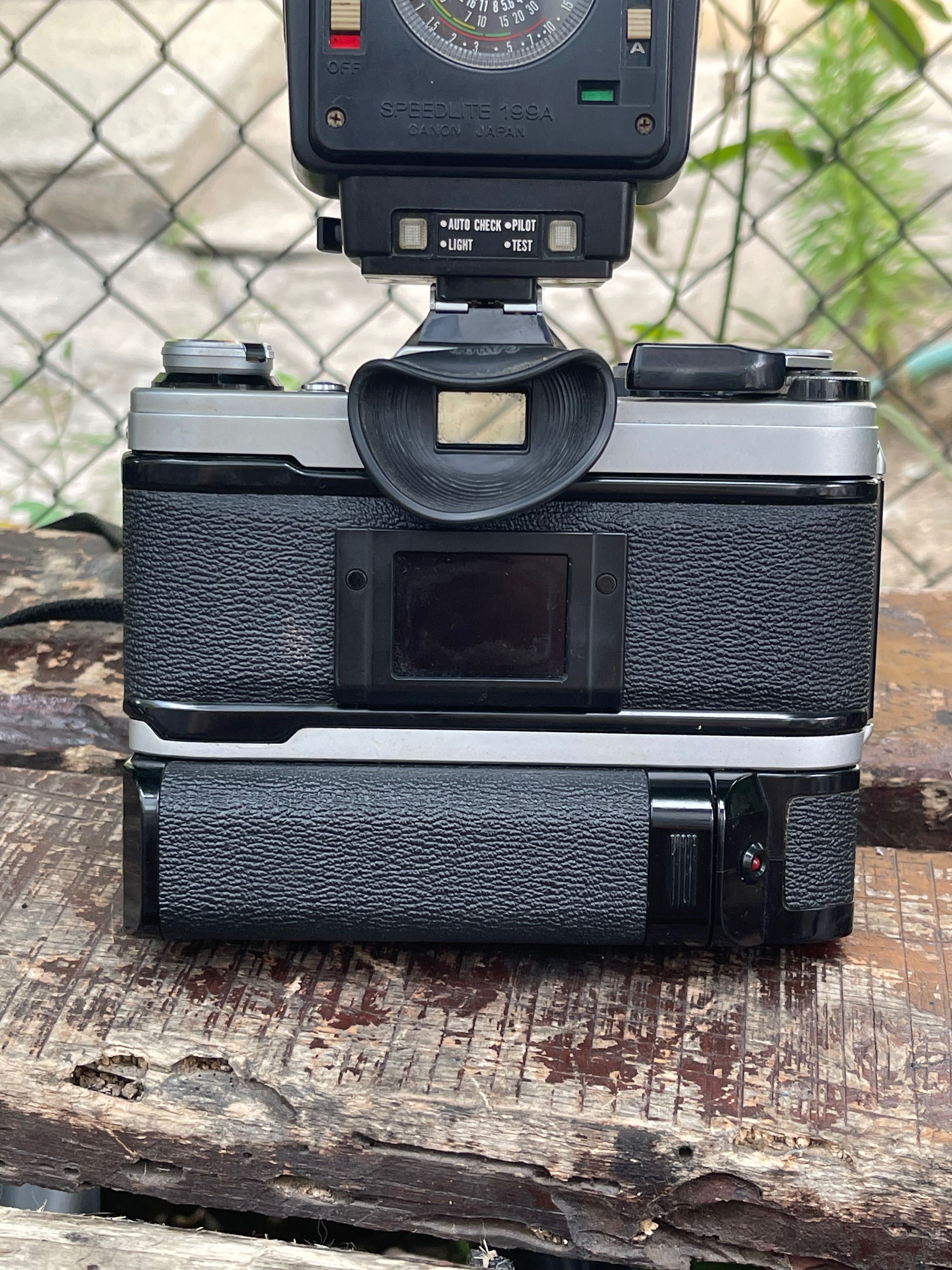 Фотоапарат Canon AE-1