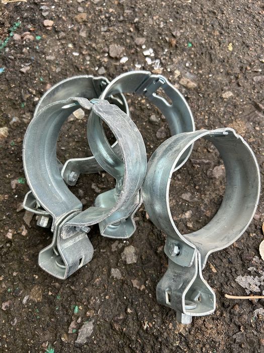 Хамут для трубы 80 мм
