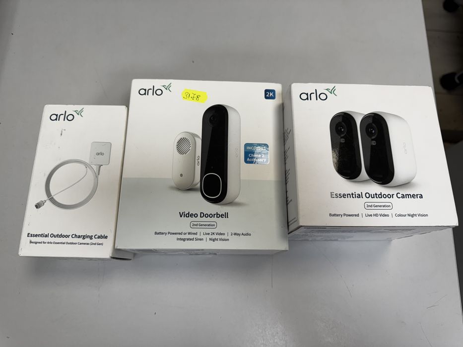 Camere Arlo Essential Outdoor plus sonerie Arlo 2gen