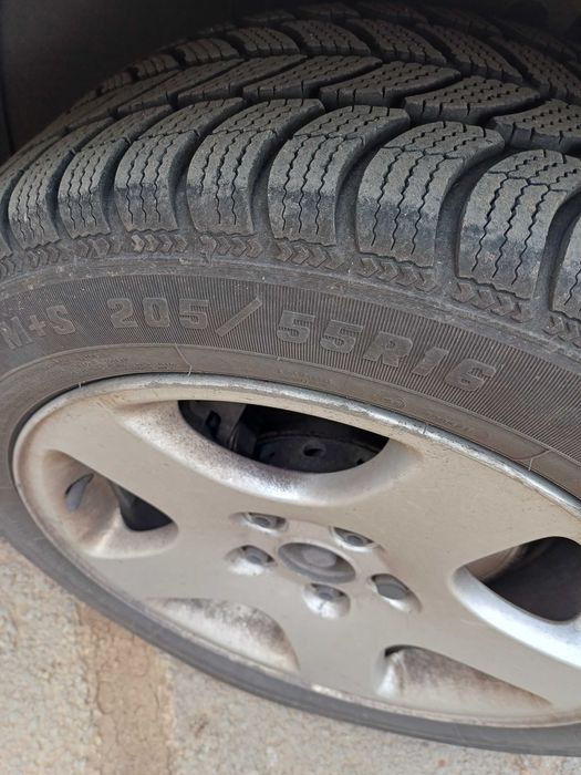 Гуми с джанти за ауди А4