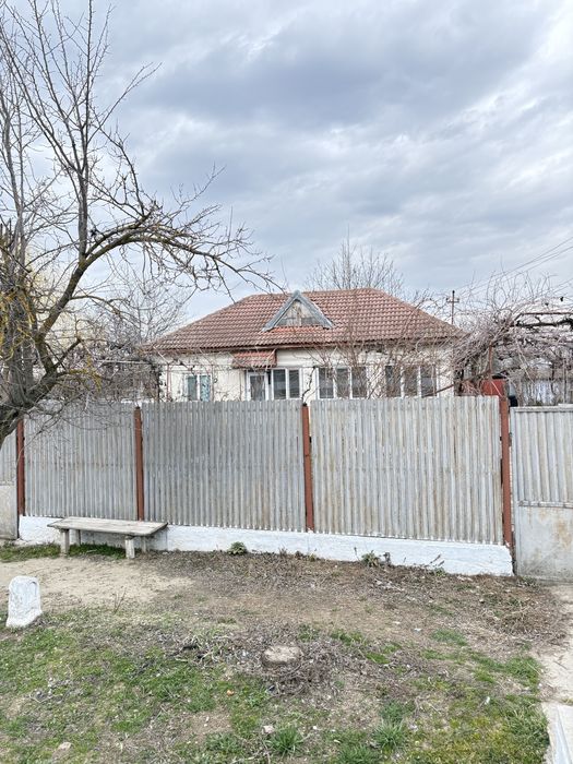 Casa de vanzare in osica de jos