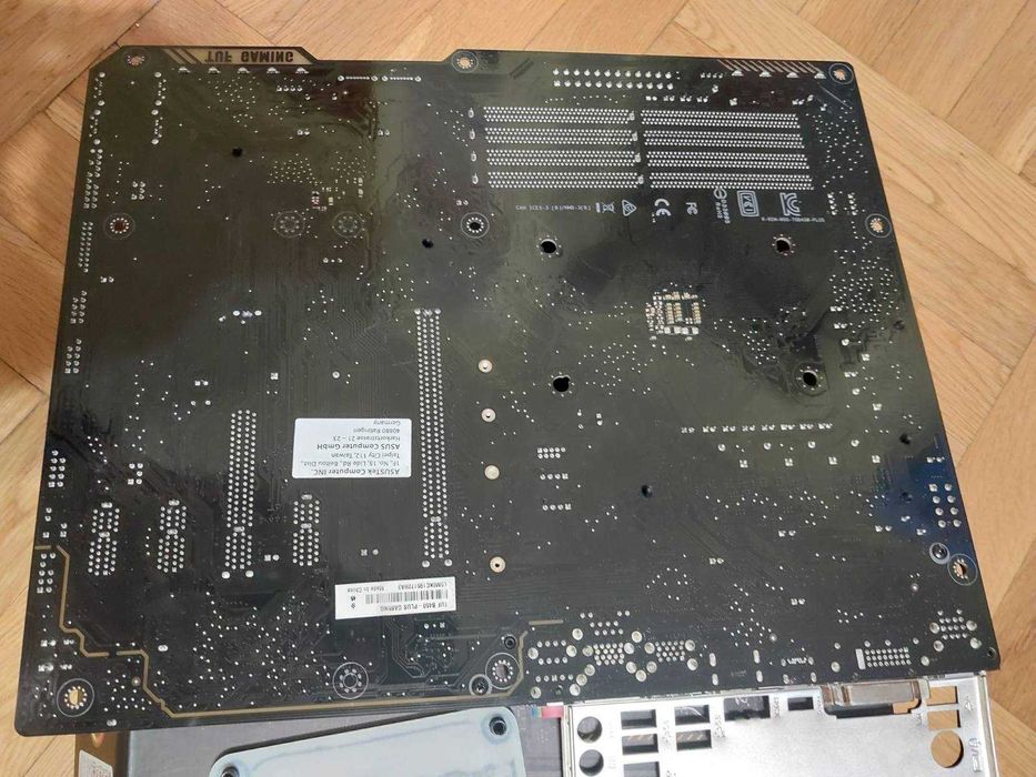 AMD Ryzen 7 3700X + Asus TUF B450 Plus Gaming