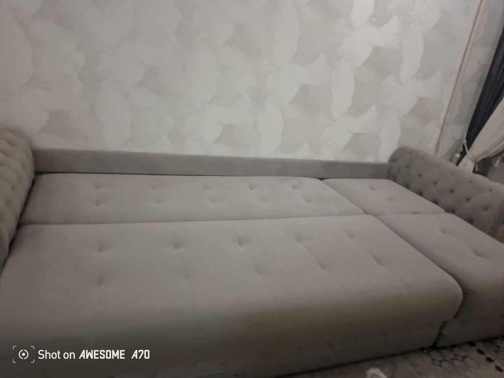 Диван в хорошем состоянии