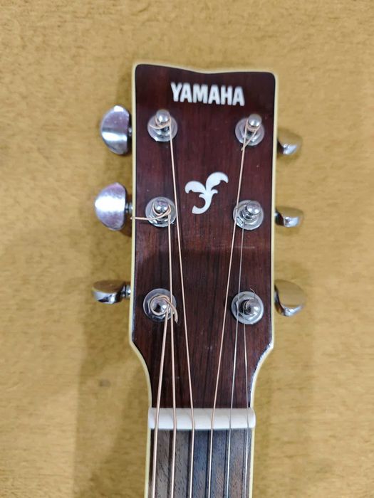 Yamaha FG830 – като нова + комплект Elixir струни!