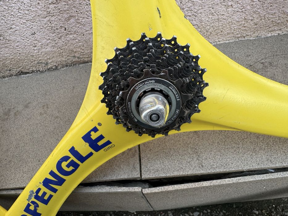 Vand roti cursiera din carbon