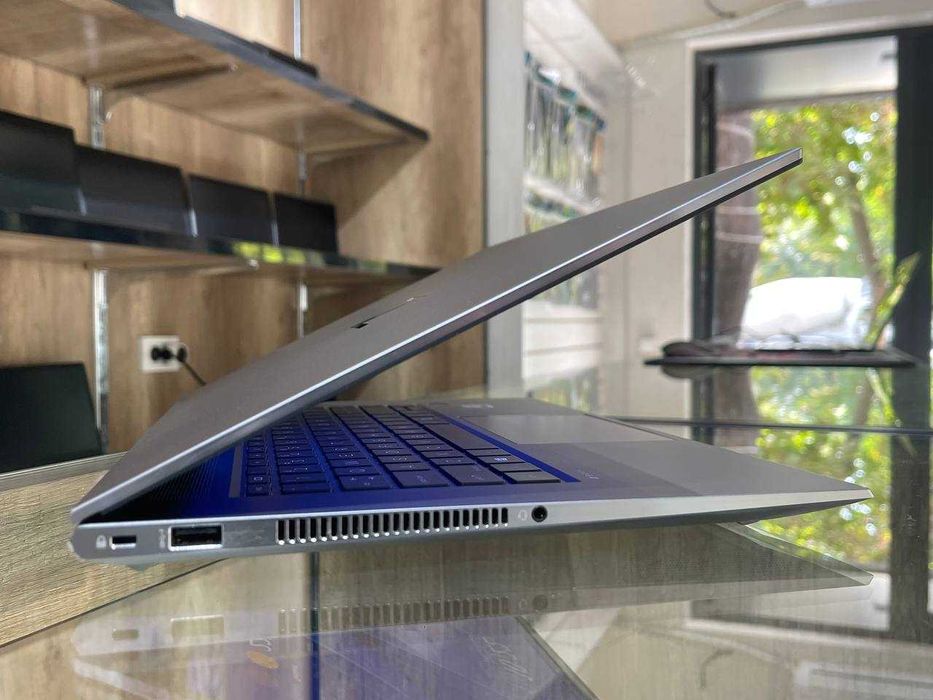 HP ZBook 15 Intel Core i7-10750H  озу32гб 500 ssd Nvidio RTX 2070