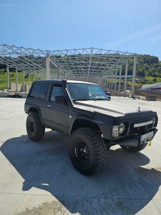 Vând Nisan Patrol  Y 60  motor BMW M57