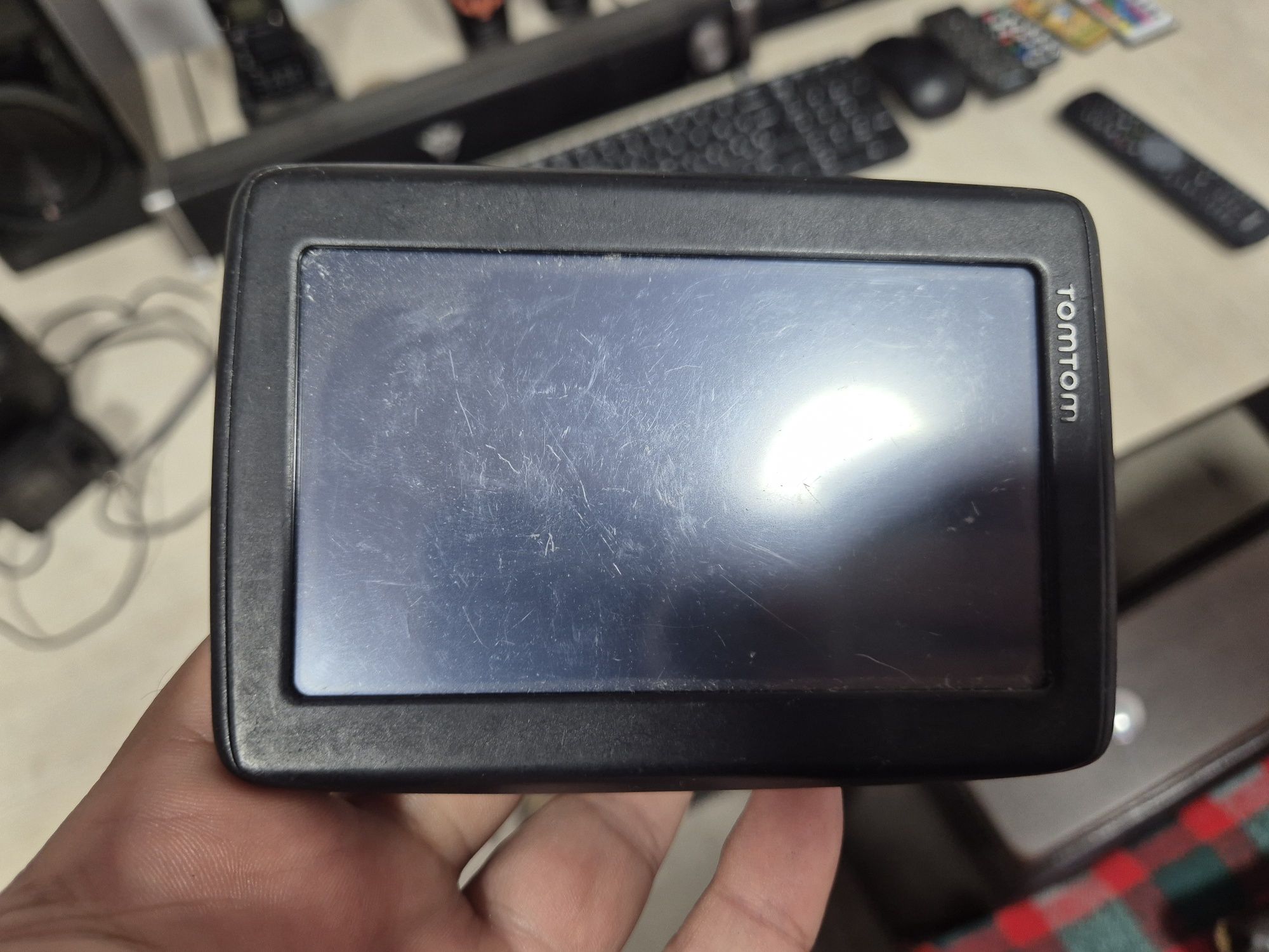 Navigație Garmin și TomTom și accesorii