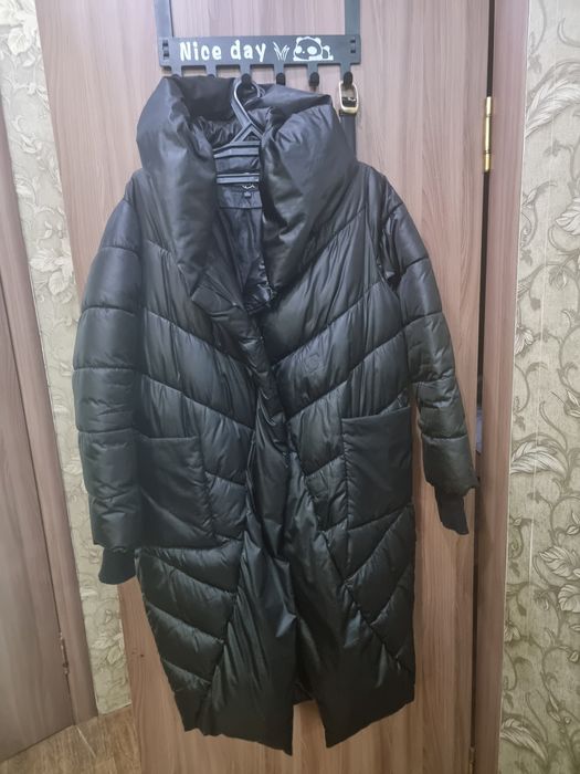 Пуховик зимний с капюшоном