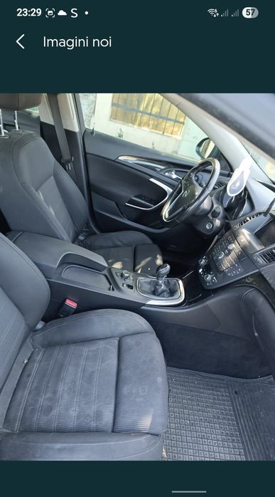 Vând Opel Insignia