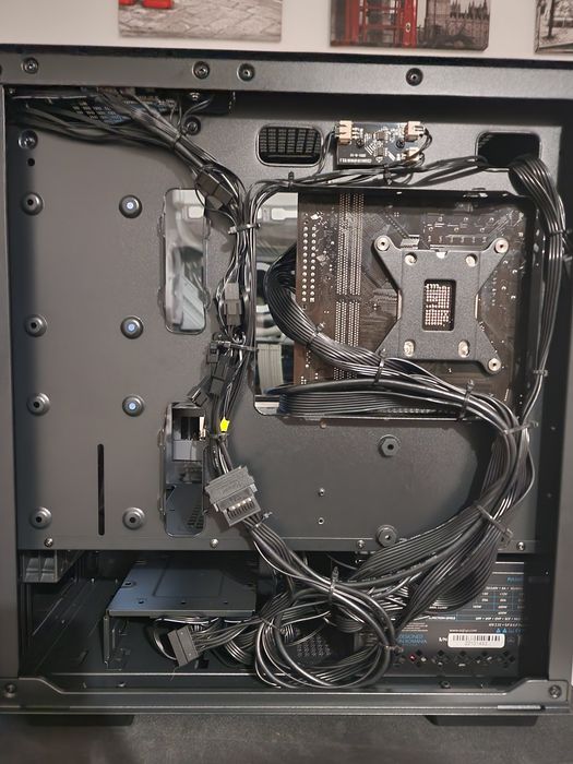 Asamblare PC si Servicii