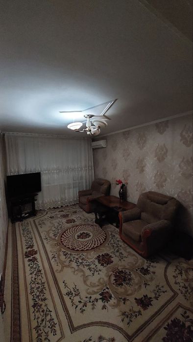 Dinamo bozorcha tomonda 2 xonali uy sotiladi