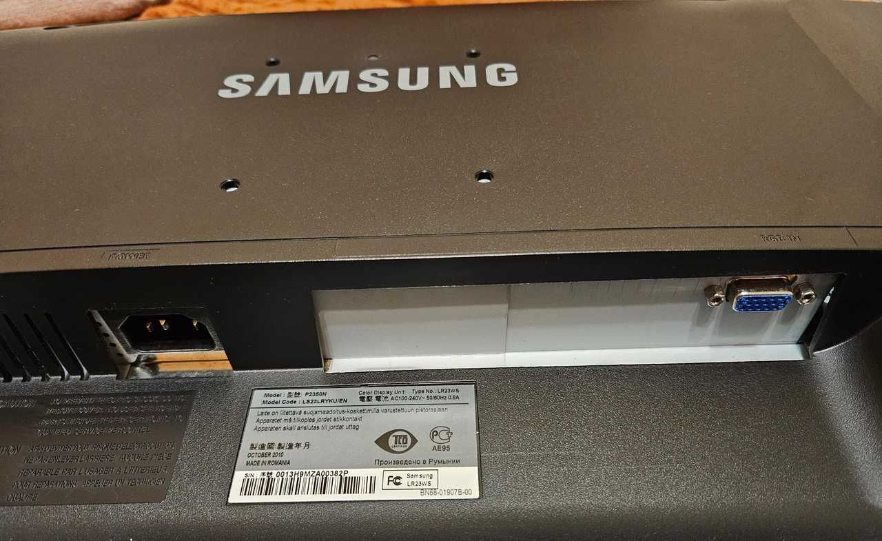 Calculator Desktop cu Monitor Samsung 23"