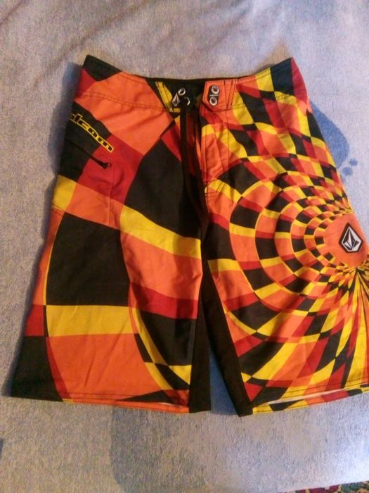 Bermude,,Nike,,Volcom,,