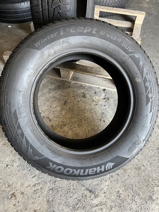 2 anvelope de iarna 235/65/17 Hankook 8.5 mm!