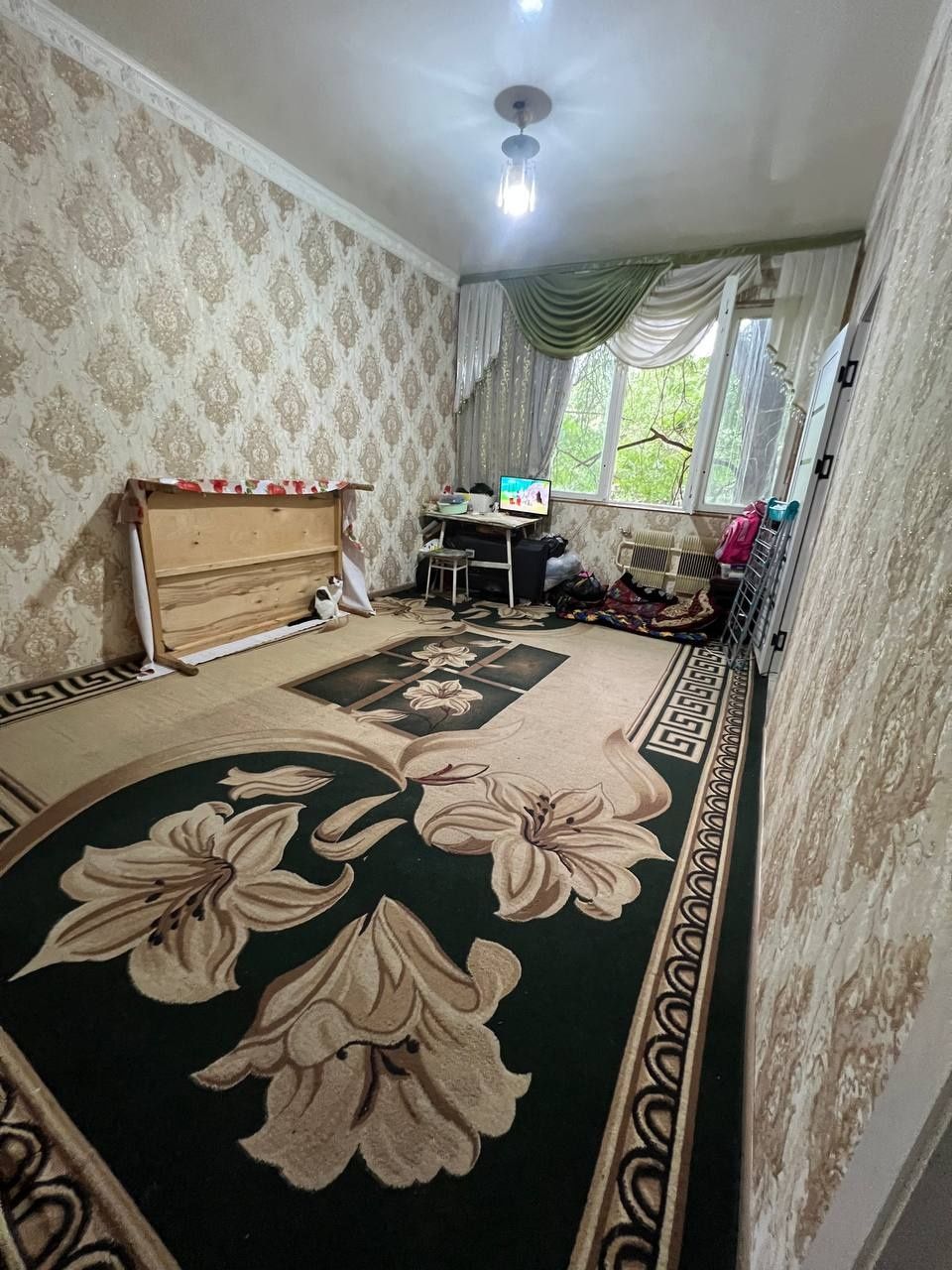 Продаю квартиру Яшнабадский р-он Авиасозлар-Дубовая 1-ком 4-этаж 4-эта