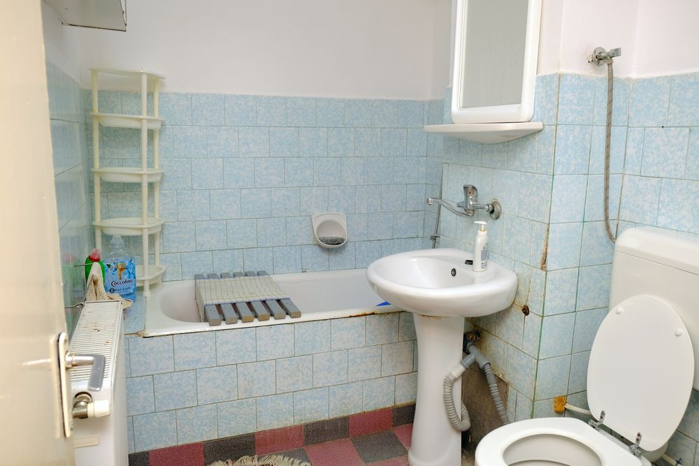 Vand apartament cu 2 camere