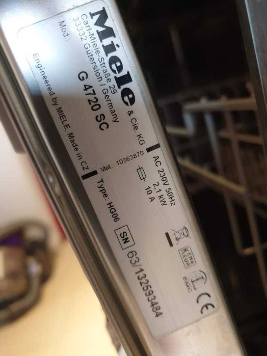 Miele Съдомиялна - 9 Комплекта - Свободностояща - 45см - Тясна