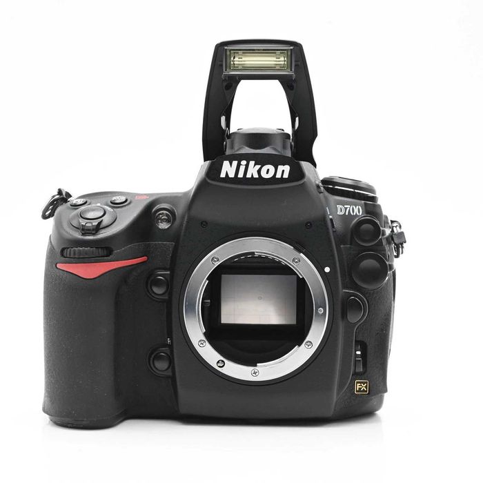 Nikon D700 , stare excelenta, bine pastrat, card CF +2 baterii, origin
