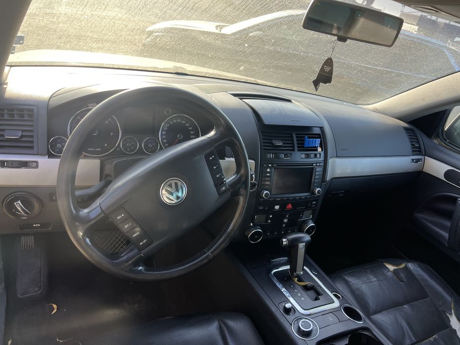 Продавам Vw touareg на части Туарег R5 2.5tdi
