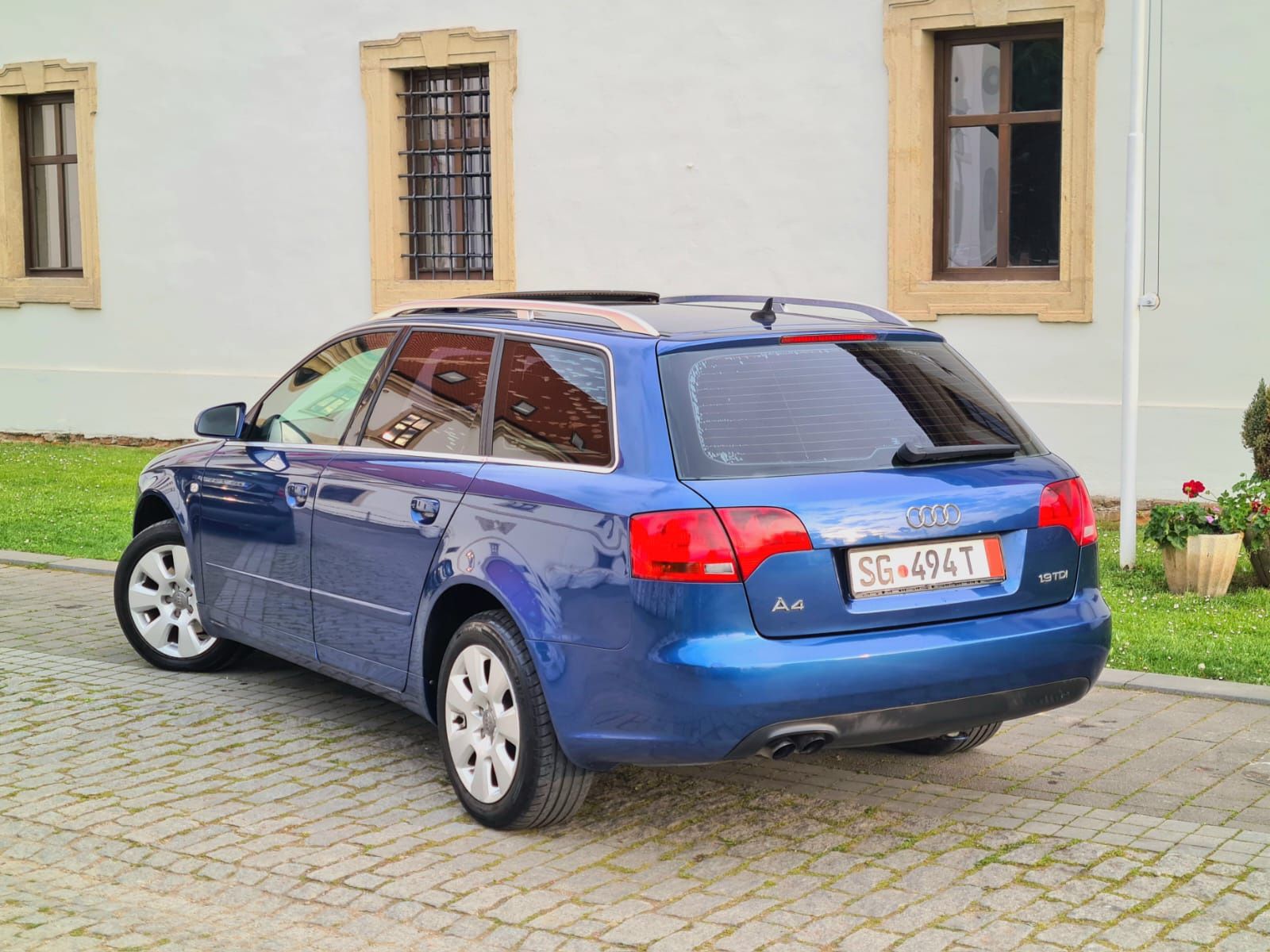 *Vând Audi A4 1.9 TDI Cp116* IMPECABIL *Matriculatat Recent Ro *