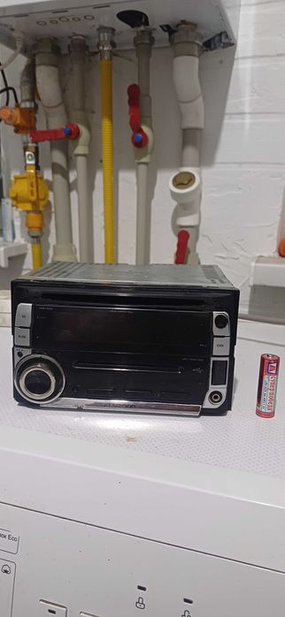 Продам автомагнитолу Kenwood
