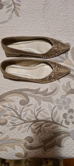 Balerini de ocazie aurii