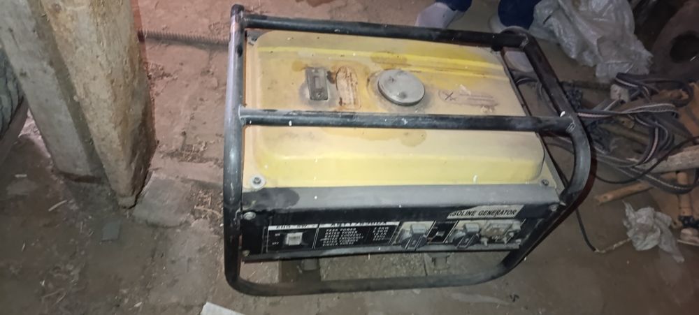 Benzin dvijok Sotiladi ishlab turgan 3 klovatlik