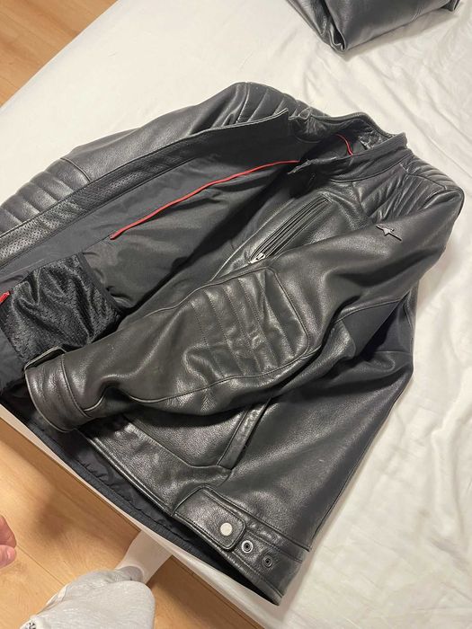 Geaca/vesta moto de piele de vanzare