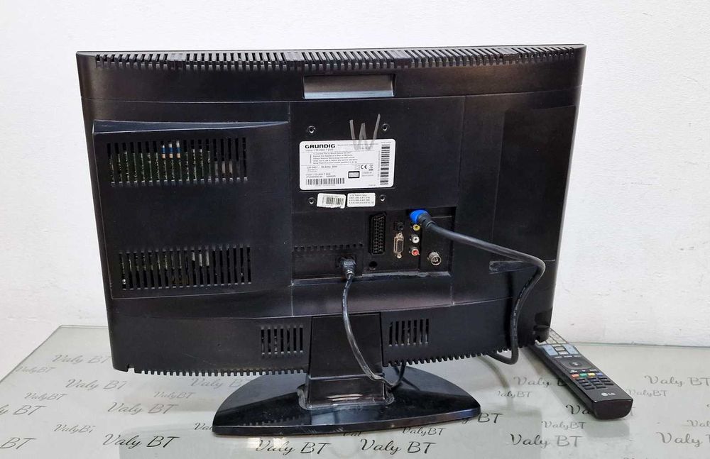 Tv led - Grundig Vision 22 AFB 5620 - 12v - pt rulota,camion etc..