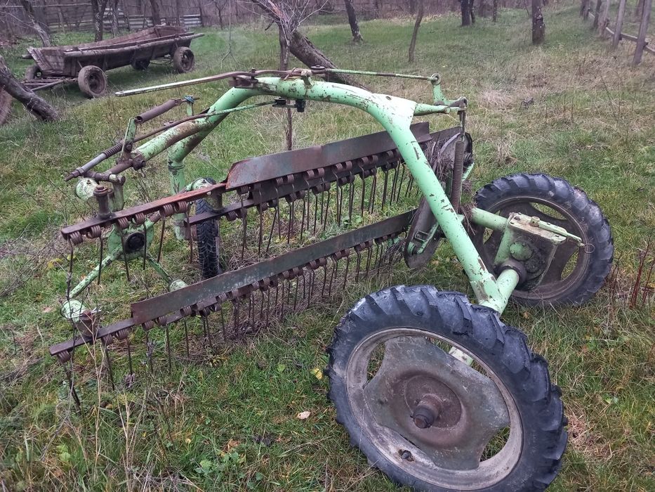 Vând grebla tip pieptăne