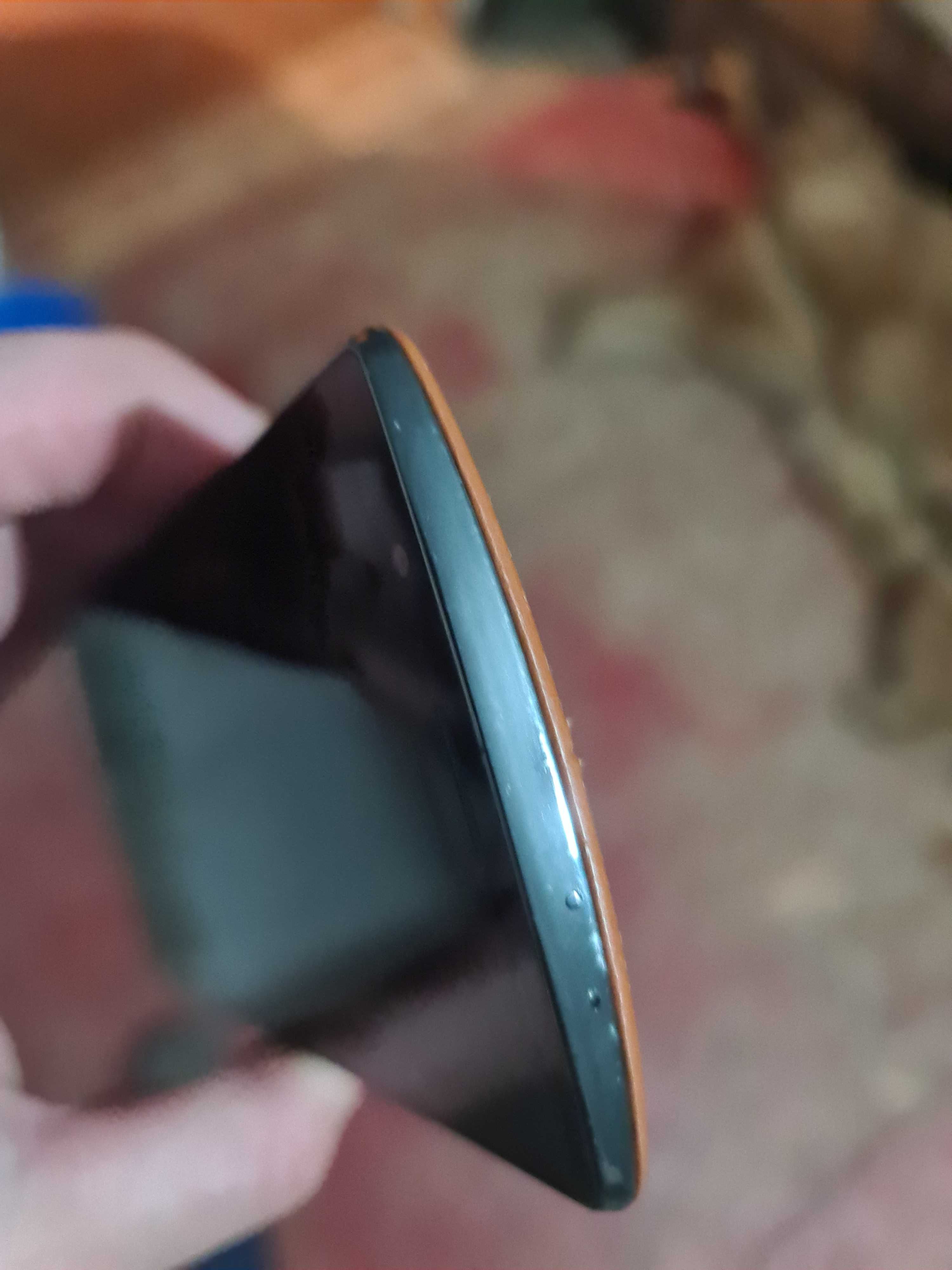 Lg G4 не включается