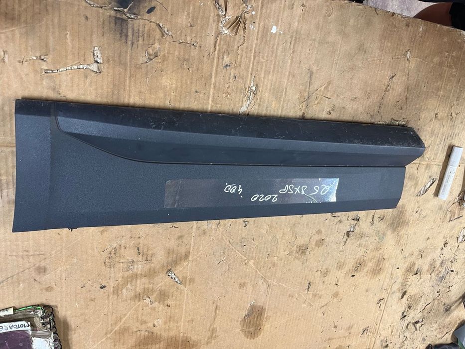Bandou usa stanga spate audi Q5 Fy 2020