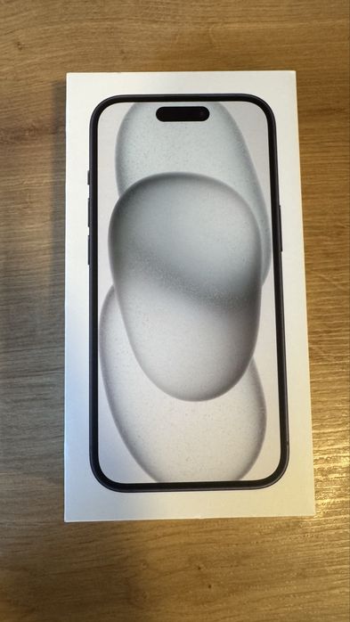 Vand iPhone 15, 128GB, negru, SIGILAT