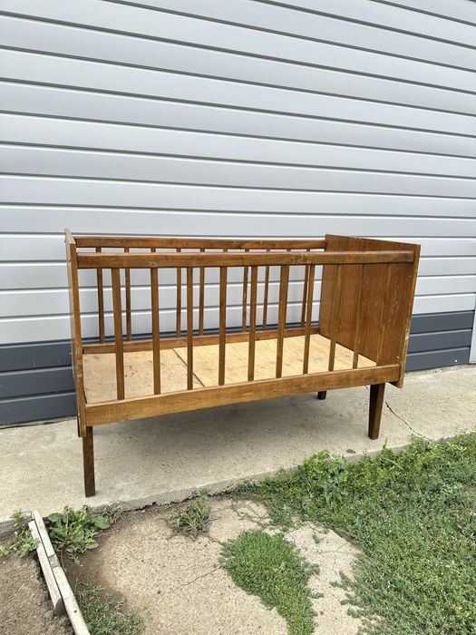 Детская кровать.