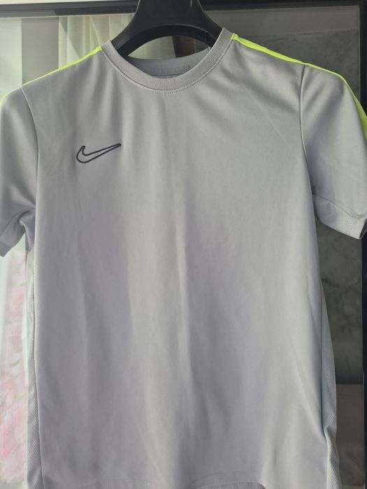 Tricou băieți Nike xl 158-170 cm