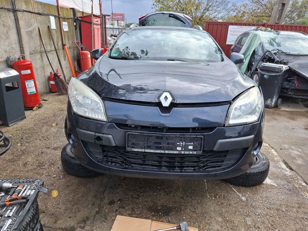 Dezmembram Renault Megane 3 1.4 tce 6+1 trepte an 2011 euro 5