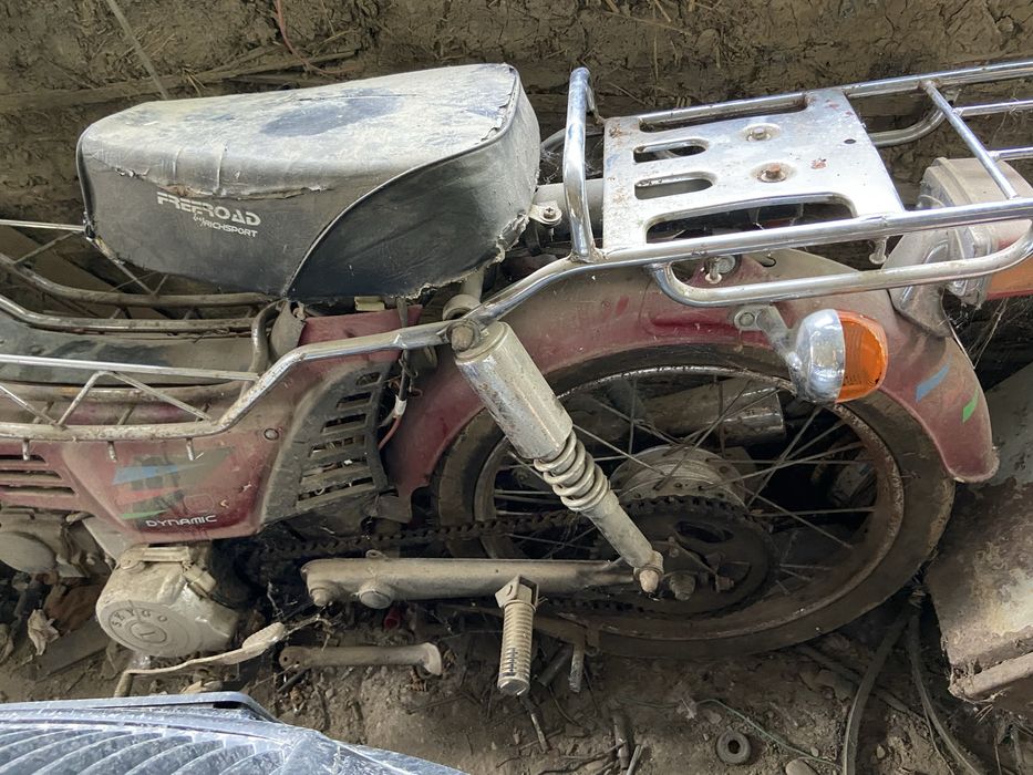 Vand Moped. Pret negociabil!