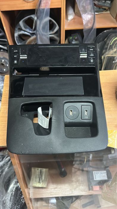 Сенсорная Панель управления климат контролем Hyundai Grandeur