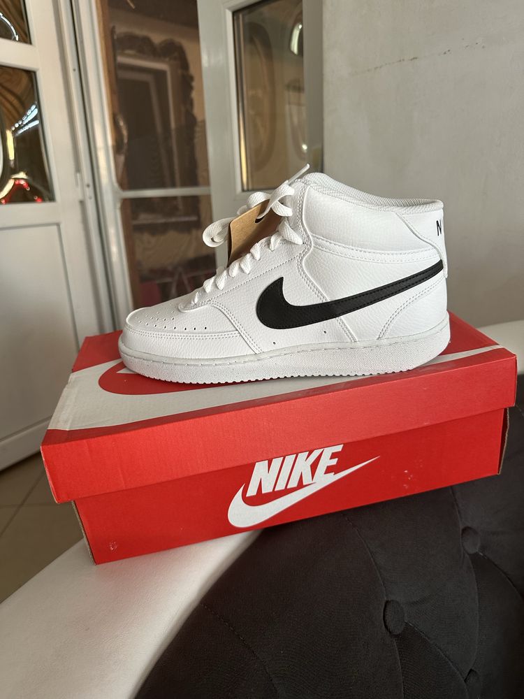 Vand  pantofi Nike