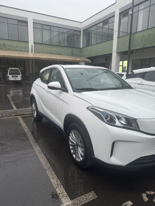 Сдам в сухую аренду Dongfeng Landian электромобиль скидка для такси