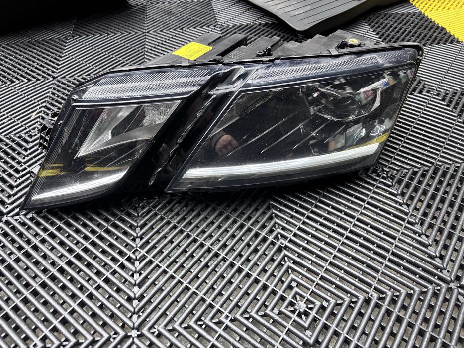 Far stanga full led octavia 3 facelift