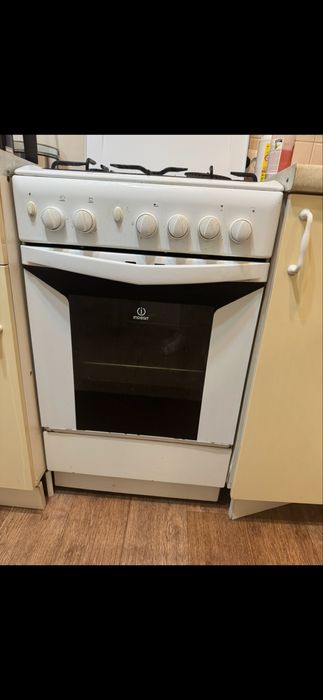 Газовая Плита Indesit даром