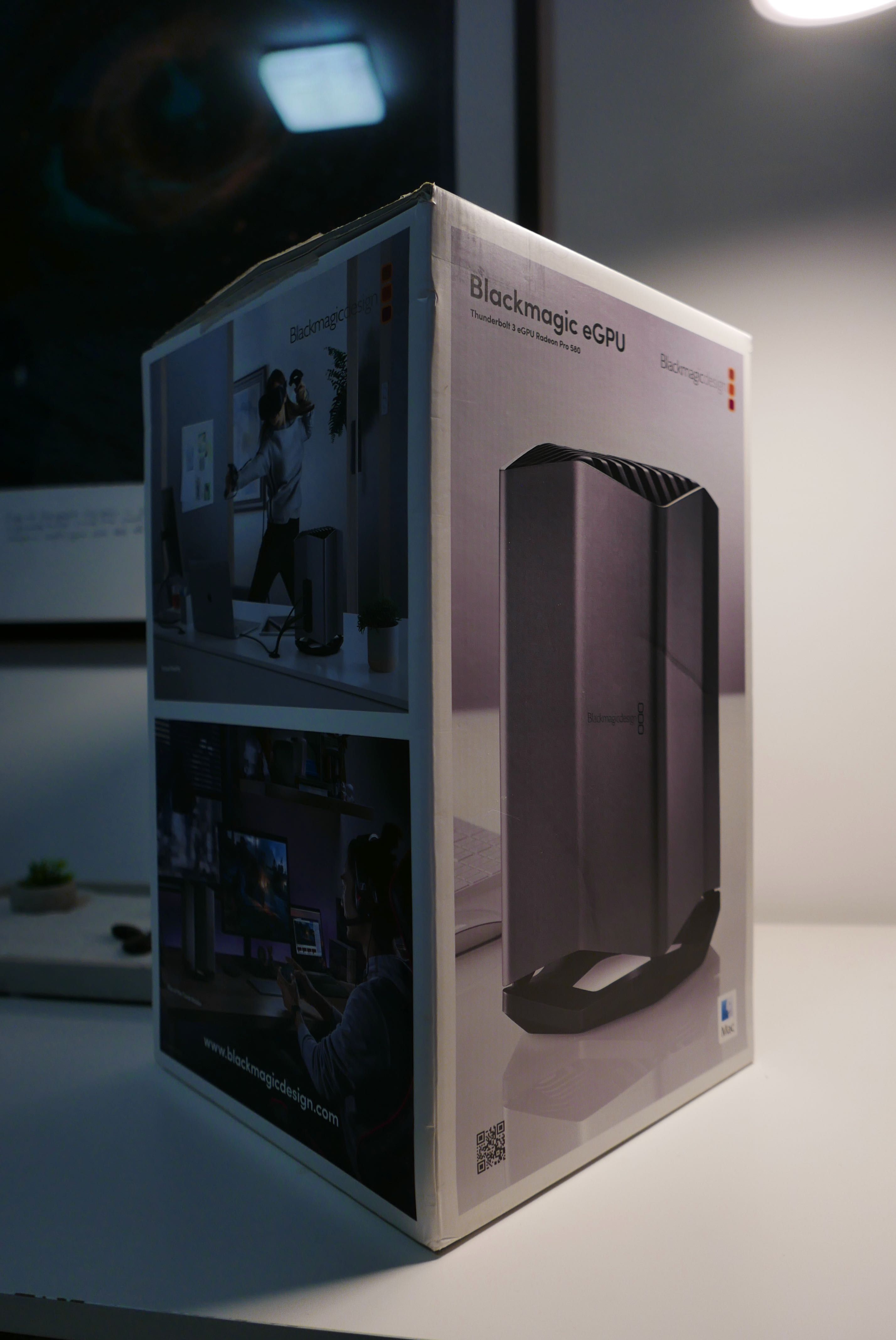 Blackmagic eGPU - Radeon Pro 580 8GB GDDR5 / Thunderbolt 3 / Отличен