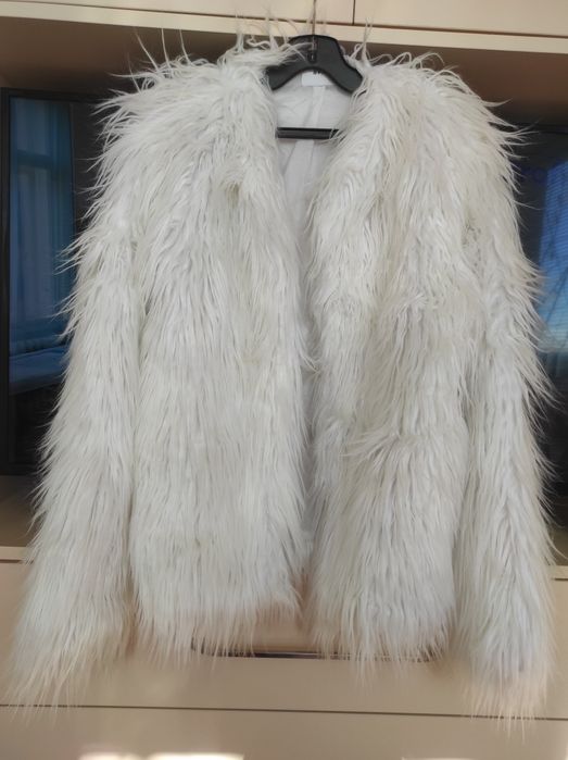 Две страхотни актуални палта,подходящи за зимния сезон