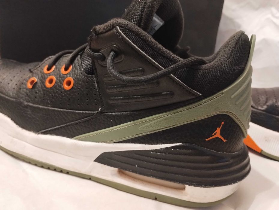 Маратонки Nike Air Jordan Max Aura, 39 размер