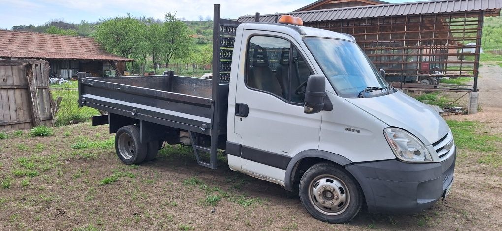 Iveco Daily 35C12 basculabil volan dreapta