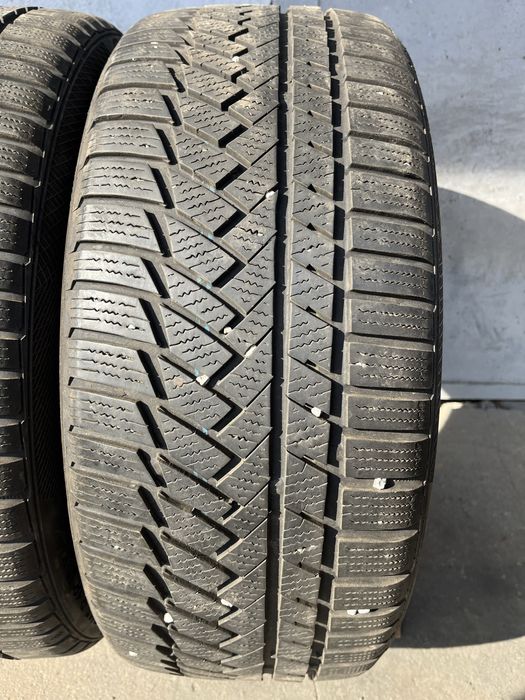 2 бр. зимни гуми 235/45/18 Continental 6 mm DOT 3518