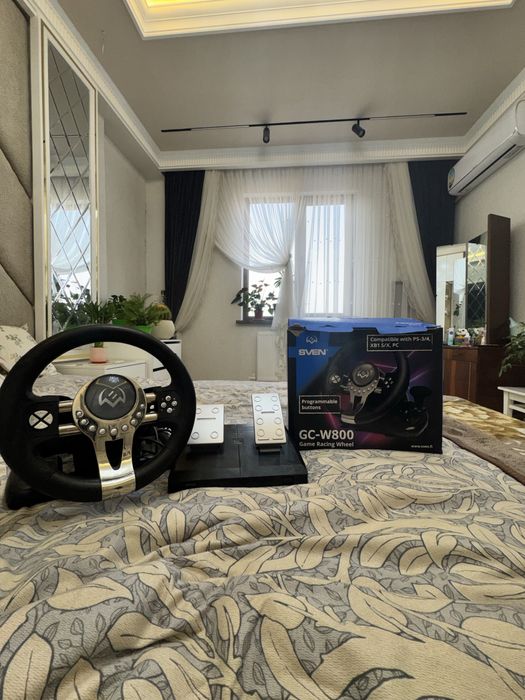 Игровой руль в отличном состоянии