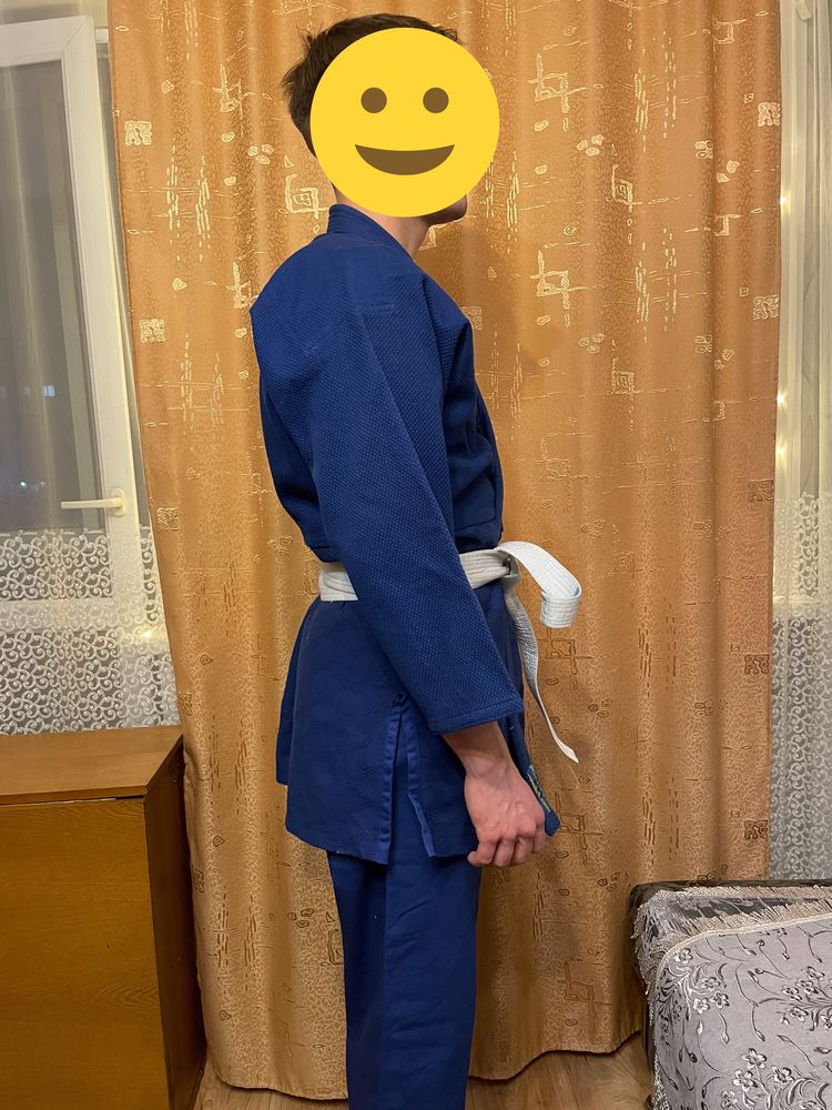 Кимоно синего цвета